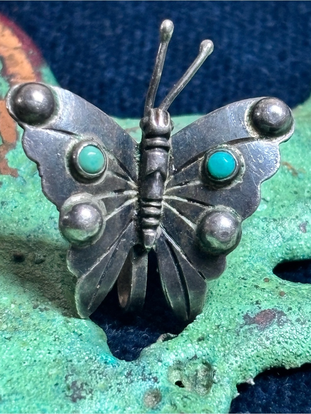 Vintage Taxco Mexican Sterling Silver and Turquoise Earrings 🦋